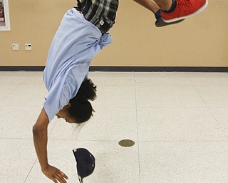 ROBERT K. YOSAY | THE VINDICATOR
Lajuan Thomas (ball cap #2 shirt) and - Troy Blackmon -( Red Shorts )Kathy Hammond David Hight
The Return of the All-City Variety Show runs from 6 to 10 p.m. at East High School. It’s a fund-raiser for the intramural third through sixth grade elementary school sports program that begins this fall. The sports program is a partnership between the city schools and Finer Things Academy Inc