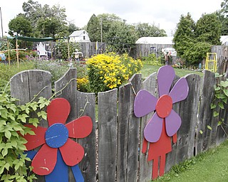 ROBERT K. YOSAY | THE VINDICATOR
THe Family Garden Expansion at Fellows Riverside Gardens..