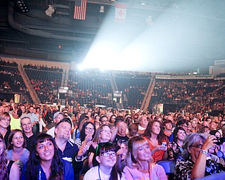 MADELYN P. HASTINGS | THE VINDICATOR..Thousands fill the seats of the Covelli Centre Sunday, August 25, 2013 for the American Idol Live! tour.... - -30-..