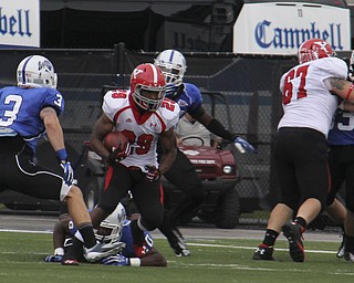 Youngstown State's Martin Ruiz cuts through a hole in the Indiana State defense during Saturday nights matchup at Indiana State Universityin Terre Haute, Indiana. Dustin Livesay | The Vindicator 10/05/13 Indiana State University.