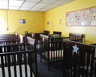 MADELYN P. HASTINGS | THE VINDICATOR..Vonetta Davis recently opened Banana Darlings Learning Center on YoungstownÕs East Side. Davis has worked with children for more than 20 years, but this is her first business venture. ... - -30-..
