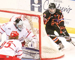 Foward Kyle Connor (18) will be back in action with the Phantoms this weekend against the Muskegon Lumberjacks after a brief stint with Team USA at a junior tournament in Nova Scotia.