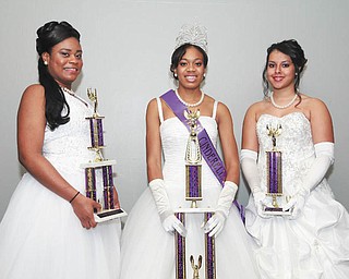 SPECIAL TO THE VINDICATOR
Miss Cinderella 2013 was crowned Nov. 29 at the Cinderella Ball at Mr. Anthony’s in Boardman. From left are Naudia Spivey, first attendant; Stacie Durden, Miss Cinderella; and Brianna Diaz, second attendant.