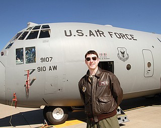 Air Force Reserve Capt. Casey Stedman of Vienna will lead a NASA project to test the effects of four months’ isolation on a six-member crew in preparation for exploration of Mars.