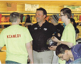 Ken Yokobosky, professional bowler and coach from New Jersey, is enjoying mentoring Austintown Fitch High School bowlers at the Hubbard Open Pro-Am. Photo by Doxie Damico of Austintown.