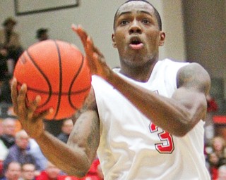 Kendrick Perry caught the attention of professional scouts after a stellar four-year career at Youngstown State, scoring an invitation to the Portsmouth Invitational Tournament, an NBA pre-draft camp for 64 of the top
seniors in the country.