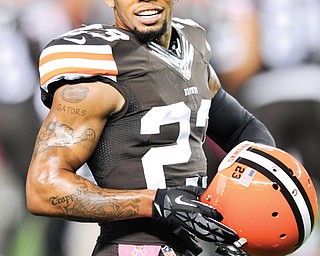 The Browns on Monday signed Pro Bowl cornerback Joe Haden to a five-year, $68 million contract extension.