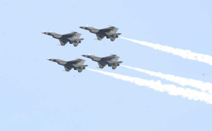 Katie Rickman | The Vindicator.The Thunderbirds fly at Thunder Over the Valley May 18, 2014.