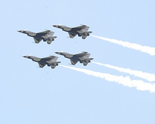 Katie Rickman | The Vindicator.The Thunderbirds fly at Thunder Over the Valley May 18, 2014.
