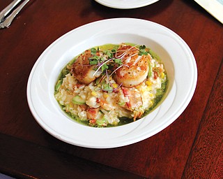 Pan seared sea scallops from the Welshfield Inn.