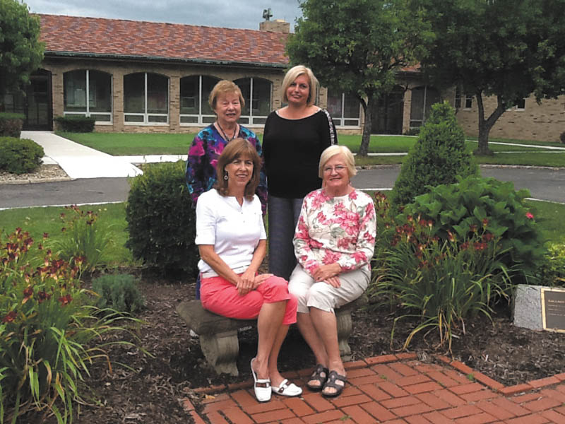 SPECIAL TO THE VINDICATOR
Committee chairwomen for St. Michael Garden Guild’s An Evening with Five Fantastic Floral Artists are, sitting, Paula Lavin, left, and Liz Rehlinger; and standing, Janet Murray and Holly Buente.