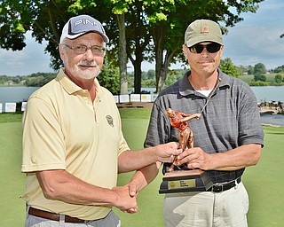 Jeff Lange | The Vindicator  
Seniors 60+ champ Clifford Tims with The Vindicator's Ted Suffolk.