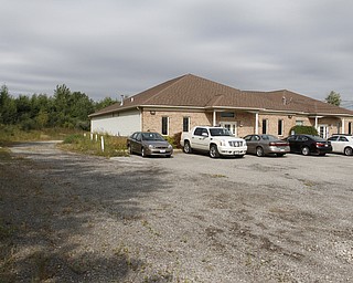        ROBERT K. YOSAY  | THE VINDICATOR..The new dog pound on 1230 E Meridian Rd  .. .  -30-