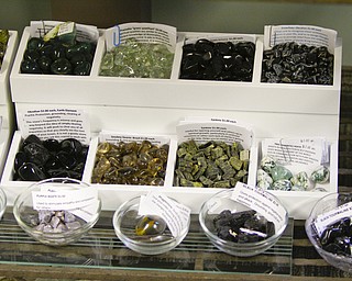        ROBERT K. YOSAY  | THE VINDICATOR..Deana Tareshawty  is a Spiritualist minister at Bella Nitesh  and offers programs and worshops on healing crystals- .. -30-