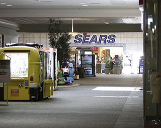        ROBERT K. YOSAY  | THE VINDICATOR..Sears .. the origional stores .... ..It is the 45th anniversary of the Eastwood Mall opening.....-30-