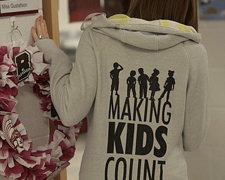        ROBERT K. YOSAY  | THE VINDICATOR..Making Kids Count took their Anti Bullying Campaign to the Boardman Local Schools as they made a stop at Robinhood Elementary-  to speak to second graders.. ... -30-