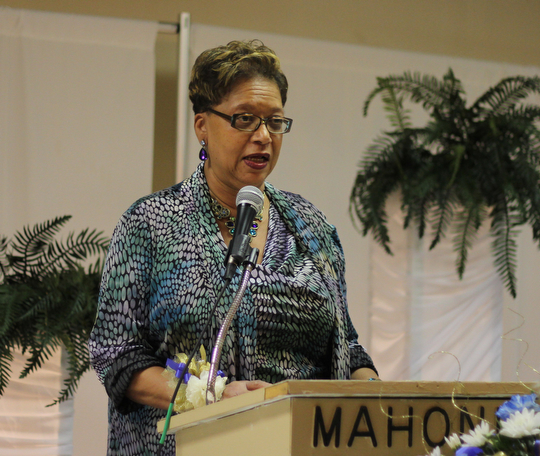 Juanita Byrd, chairperson of the Freedom Fund, gives welcoming remarks during the NAACP banquit at the Mahoning Country Club in Liberty on Friday evening.  Dustin Livesay  |  The Vindicator  10/10/14  Mahoning Country Club