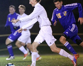 William D. Lewis The Vindicator SR's Brooks Thomas(1) lines up a shot while being pursued by Lake Center'sStephen Radonjich(15) during 10-21-14 action at SR.