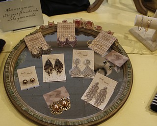        ROBERT K. YOSAY  | THE VINDICATOR..ivory & birch, a Òbig cityÓ boutique with 100 brands and a wide-array of merchandise recently opened next to Southwoods Imaging.run by Deloran Muransky ...-30-.