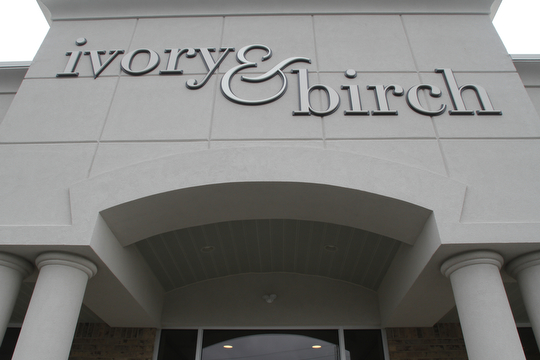        ROBERT K. YOSAY  | THE VINDICATOR..ivory & birch, a Òbig cityÓ boutique with 100 brands and a wide-array of merchandise recently opened next to Southwoods Imaging.run by Deloran Muransky ...-30-.