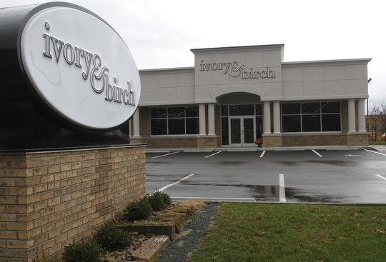        ROBERT K. YOSAY  | THE VINDICATOR..ivory & birch, a Òbig cityÓ boutique with 100 brands and a wide-array of merchandise recently opened next to Southwoods Imaging.run by Deloran Muransky ...-30-.