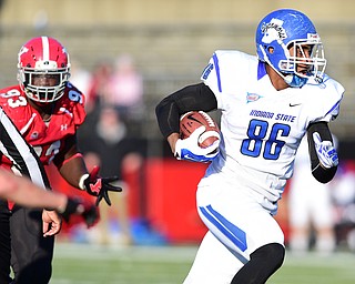 YOUNGSTOWN, OHIO - NOVEMBER 15, 2014: Jamar Brown #86 of YSU runs into the end zone to score a touchdown during the 1st half of Saturday afternoons game at Stambaugh Stadium. (Photo by David Dermer/Youngstown Vindicator)