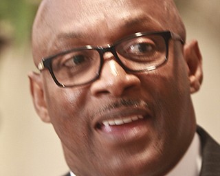 William D Lewis The Vindicator OSU FOOTBALL STANDOUT Ray Griffinat The Game event in Warren 11-20-14.