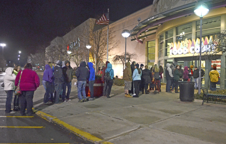 Katie Rickman | The Vindicator.A line forms at the main entrance of Southern Park Mall on Thursday, Nov. 27, 2014.  Customers who waited outside the entrance were eager to get their holiday shopping started.
