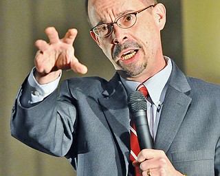 Jeff Lange | The Vindicator  John Allen, associate editor of Boston Globe and senior Vatican analyst for CNN, speaks to the First Friday Club of Greater Youngstown about Pope Francis, Thursday afternoon during the group's luncheon at Antone's Banquet Center in Boardman.