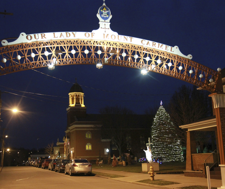 William D. Lewis the vindicator A new archway over Via Mt Carmel at entrance to Pur Lady of Mt Carmel Church in Youngstown 12-8-14. SEE RELEASE