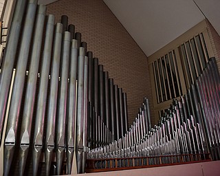 YOUNGSTOWN, OHIO - DECEMBER 22, 2014: The organ of of Bethlehem Lutheran Church Monday morning. Photo by David Dermer/Youngstown Vindicator)