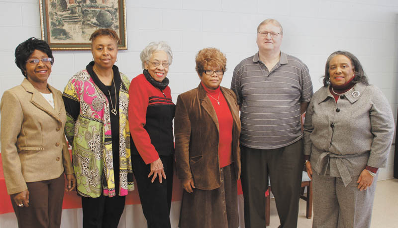 ROBERT K. YOSAY | THE VINDICATOR: Some of those involved with Associated Neighborhood Centers/McGuffey Centre are, from left, Wayna Hightower, Brenda Averhart, Olla L. Tate, Doris Jean Carter, Brian Phillips and the Rev. Gwendolyn Johnson. A committee is planning a revitalization fundraiser March 27 at the centre.