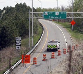        ROBERT K. YOSAY  | THE VINDICATOR..The Youngstown Sewage Treatment plant had 400 gallons of Chlorine leak early Monday Morning closing some roads -..The Himrod Ave entrance from from 680 Southbound was closed..