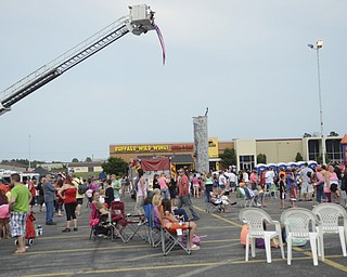 Katie Rickman | The Vindicator.The Austintown Plaza filled with local families for the Austintown Fireworks Celebration July 3, 2015.