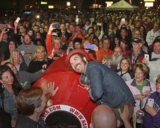 William D Lewis The Vindicator Crowd of nearly 4,000 on hand for Queen of Hearts drawing Barry Dyngles 10-4-15. Scott Terry, lead singer of Red Wanting Blue drew winning ticket.