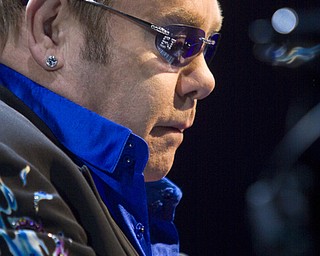 LISA-ANN ISHIHARA | THE VINDICATOR..Elton John performs at Covelli Centre, Saturday May 1, 2010