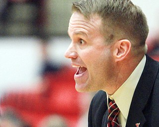 William d Lewis the vindicator   YSU womens basketball coach John Barnes during 1-7-16 game.