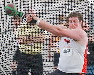 William d Lewis The vindicator ysu's connor neu competes in weight toss 2-27-16.