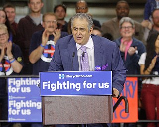      ROBERT K. YOSAY  | THE VINDICATOR..Former Secretary of State Hillary Clinton with Sherrod Brown and Congressman Tim Ryan  at M7 Technologies. ..--30-...     ROBERT K. YOSAY  | THE VINDICATOR..Former Secretary of State Hillary Clinton with Sherrod Brown and Congressman Tim Ryan  at M7 Technologies. ..--30-...