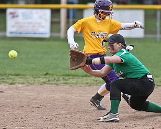 William d Lewis the vindicator Champion's Alayna Fell(10) gets back to 2nd safely while WB's Maddie Pidgeon waits for the throw during 5-6-16 game .