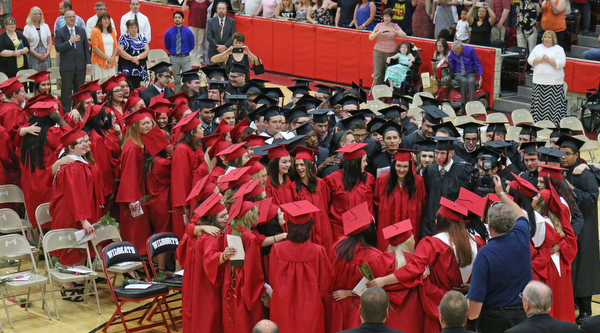 The graduating class of Struthers High School form a circle while singing the alma mater to conclude the Struthers High School Commencement on Sunday afternoon.   Dustin Livesay   |   The Vindicator 5/29/16  Struthers High School