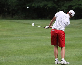 Nikos Frazier | The Vindicator..Jake Miller, of Richmond, Ind. chips to ball onto the green.