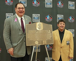        ROBERT K. YOSAY  | THE VINDICATOR.....at the Eddie DeBartolo HOF plaque unveiling at Cardinal Mooney High School....... - -30-