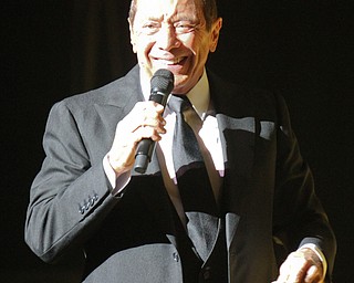 William D. Lewis The Vindicator  Singer Paul Anka at DeYor Performing Arts Center for a concert Oct 12, 2016.
