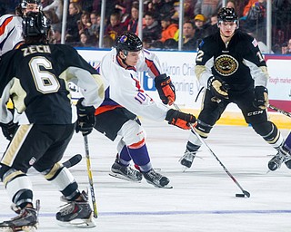 Scott R. Galvin | Vindicator.Youngstown Phantoms forward Dalton Hunter (10) skates throw the Muskegon Lumberjacks defense during the second period at the Covelli Centre on Dec. 8, 2016. The Phantoms lost 4-3 in overtime.