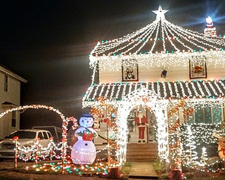 This is 147 Chestnut St., Struthers, which is referenced in my Xmas lights story and box for Dec. 9 publication. This seems to be a good enough photo to use with my story..