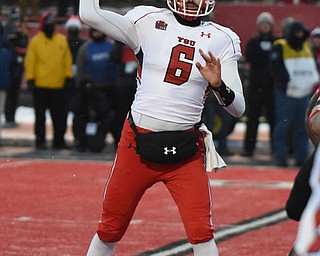 CHENEY, WA - DECEMBER 17: Youngstown State quarterback Hunter Wells (6) throws a pass to the flat during the game between the Youngstown State University Penguins and the Eastern Washington University Eagles on December 17, 2016 at Roos Field in Cheney, Washington.  (Photo by Robert Johnson).
