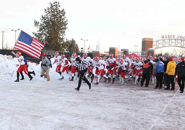 CHENEY, WA - DECEMBER 17: Youngstown State takes the field before the game between the Youngstown State University Penguins and the Eastern Washington University Eagles on December 17, 2016 at Roos Field in Cheney, Washington.  (Photo by Robert Johnson).