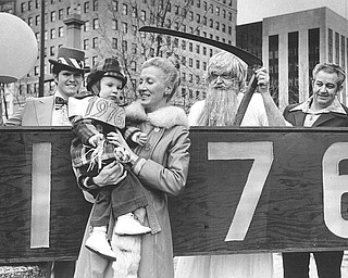 All set for New Years Eve at Federal Plaza. Jonathon Hunter, son of Mayor Jack C. and Pauline Hunter, is litte 1976. (Paul Schell | The Vindicator)