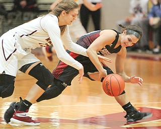  William D. Lewis The vindicator South Range's Maddie Durkin(13) and Canfield's Serena Sammarone(54) go for a loose ball during 1-2-17 action at South Range.